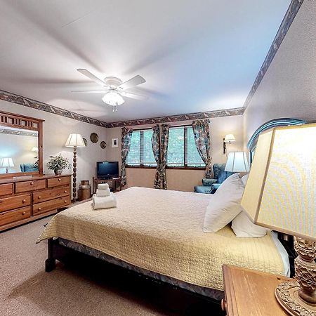 Big Boulder Lake Townhome Лейк Хармъни Екстериор снимка